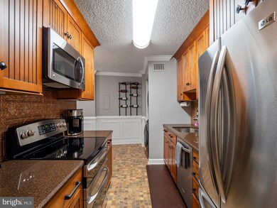 The Carlyle House unit 114, Arlington, VA 22204 - photo 6
