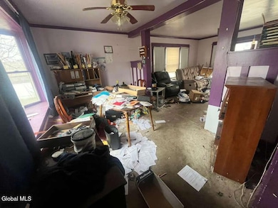 8 Chester St, Schenectady, NY 12304 - photo 7