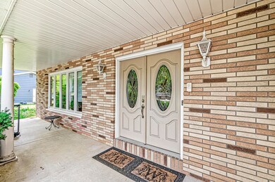 52805 W Cypress Cir, South Bend, IN 46637 - photo 2