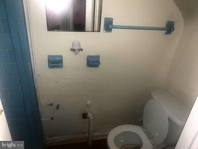 8515 Chestnut Oak Rd, Parkville, MD 21234 - photo 7