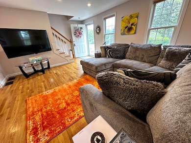 Cape-Cod-Condo-LR-5a