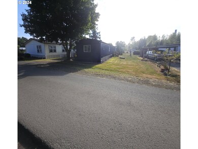 316 2nd St W unit 2, Onalaska, WA 98570 - photo 2