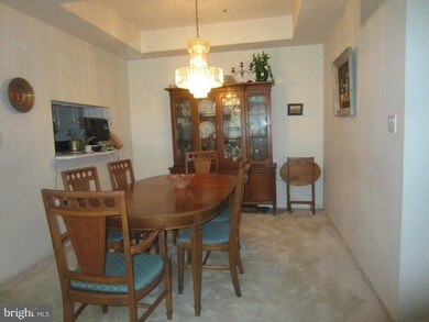 9214 Groffs Mill Dr unit 9214, Owings Mills, MD 21117 - photo 3