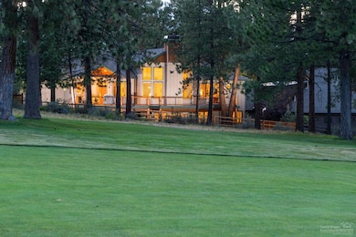 60900 Grand Targhee Dr, Bend, OR 97702 - photo 4