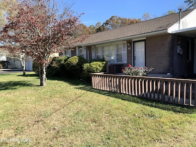 107 Woodlawn Dr, Kingston, TN 37763 - photo 2