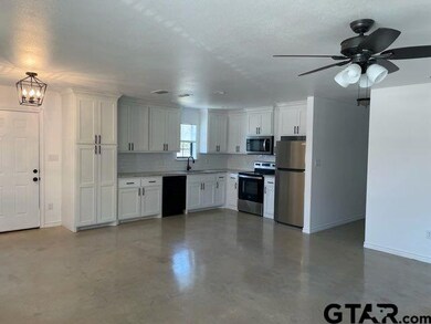 11219 Cr 219 Unit#213, Tyler, TX 75707 - photo 3