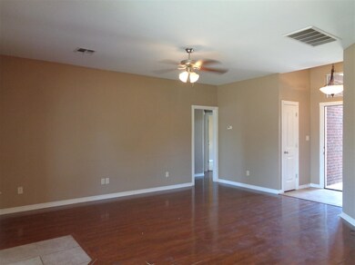 101 E C Ave, Cache, OK 73527 - photo 5