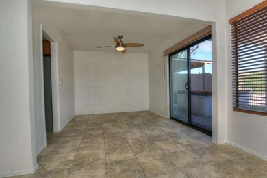 328 E Larkspur Ln Tempe AZ-large-007-2-F