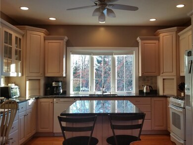 166 Huse Rd, Manchester, NH 03103 - photo 3