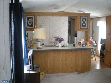 32 Rosewood Ln, Phoenixville, PA 19460 - photo 4