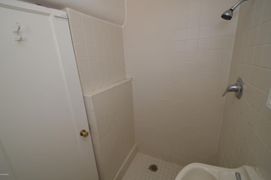 310 E Mohave Rd unit 2, Tucson, AZ 85705 - photo 6