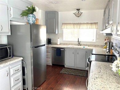 1250 N Kirby St unit 77, Hemet, CA 92545 - photo 6