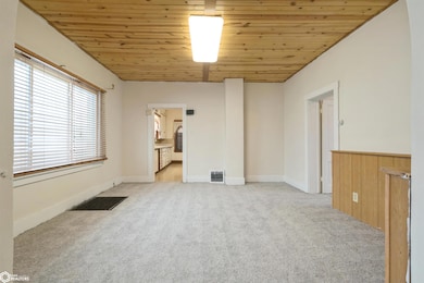 1611 Agency St, Burlington, IA 52601 - photo 6