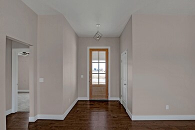 710 N Fox Hill Cir, Nixa, MO 65714 - photo 2