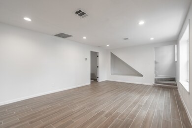 302 Moody St, Houston, TX 77009 - photo 2