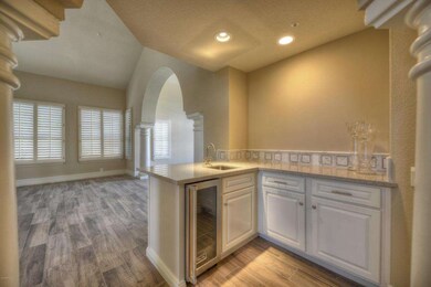 005_Wet Bar Detail