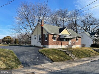 723 Sharon Ave, Darby, PA 19023 - photo 3