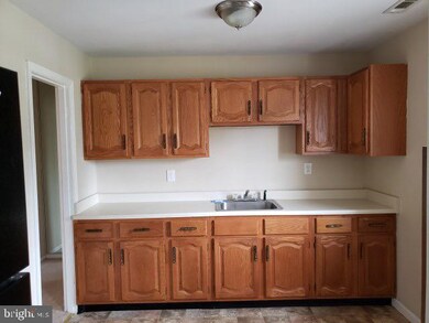 1134 Mchenry Dr, Glen Burnie, MD 21061 - photo 6