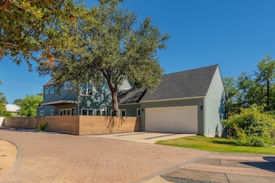 2105 Enfield Rd unit A, Austin, TX 78703 - photo 4