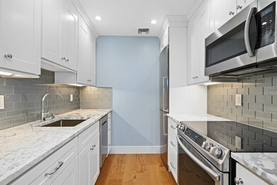 The Mariner Condominiums unit 509, Boston, MA 02109 - photo 2
