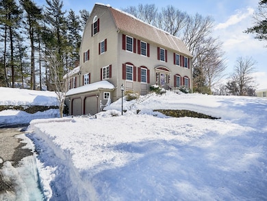 93 Nevin Rd, South Weymouth, MA 02190 - photo 2