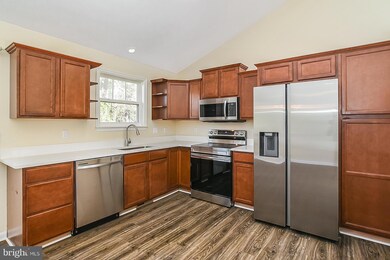 372 Monroe Dr, Colonial Beach, VA 22443 - photo 3