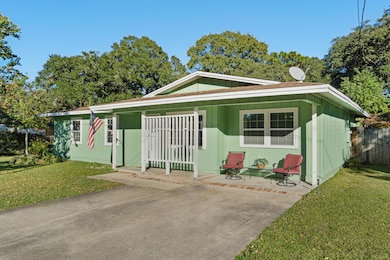 357 Lisette Ct, Fort Walton Beach, FL 32547 - photo 2