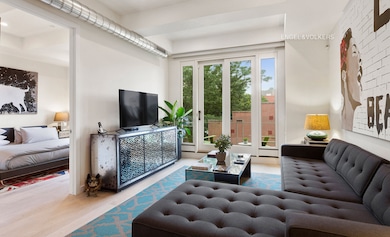 67 Ave C unit 4BW, Eastvill, NY 10009 - photo 2