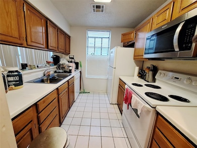 2409 Leon St unit 108, Austin, TX 78705 - photo 7