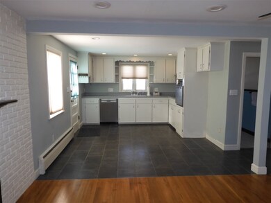 34 Iris Ave, Salem, NH 03079 - photo 4