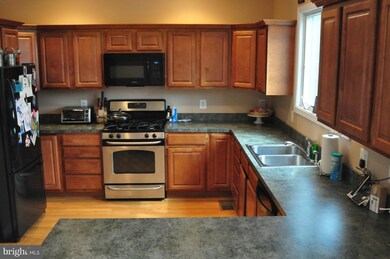 310 N Lee St, Falls Church, VA 22046 - photo 4