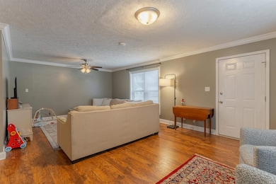 2016 Theater Dr, Evansville, IN 47715 - photo 4