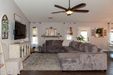 5839 E Ellis St, Mesa, AZ 85205 - photo 3