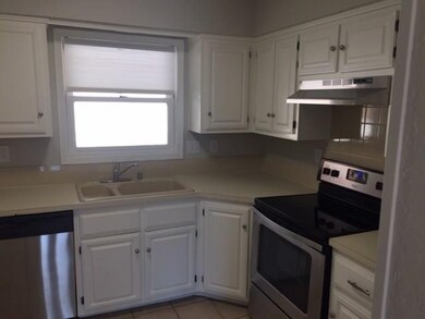 7 Davis Cir, Bella Vista, AR 72715 - photo 3