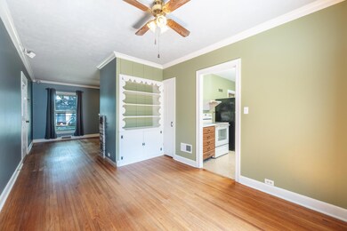 2009 Franklin 7 Dining Room
