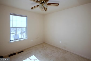 12813 Duckettown Rd, Laurel, MD 20708 - photo 7