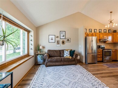 1926 E Maish Ave, Des Moines, IA 50320 - photo 5