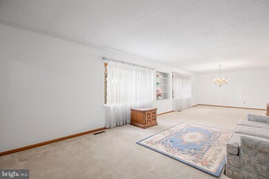 1600 Clover Dr, Fredericksburg, VA 22407 - photo 6