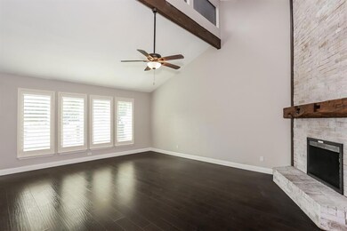 132 Shady Lake Ct, Hurst, TX 76054 - photo 2