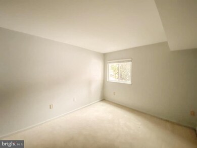 3111 Buccaneer Ct unit 1, Fairfax, VA 22031 - photo 7