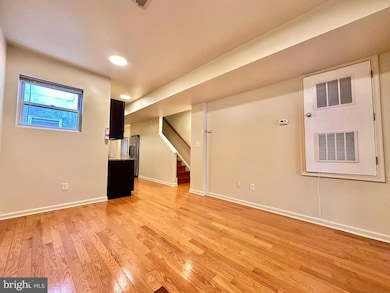 2233 N Camac St unit 2, Philadelphia, PA 19133 - photo 3