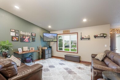 4 Living Room