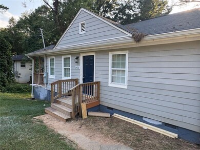 1431 Lorenzo Dr SW, Atlanta, GA 30310 - photo 2