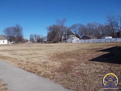 101 E 10th St, Auburn, KS 66402 - photo 7