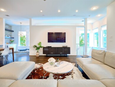 2007 Brun St unit C, Houston, TX 77019 - photo 4