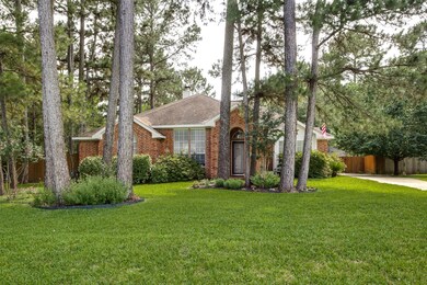 15 Beaconsfield Dr, Magnolia, TX 77355 - photo 2