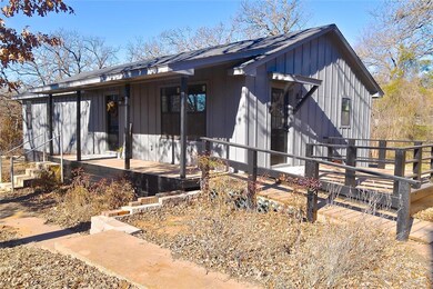 Side view of handicap accessible door/decking.