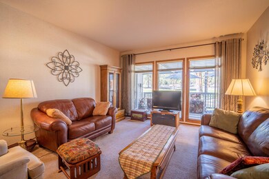 60721 Willow Creek Loop-09