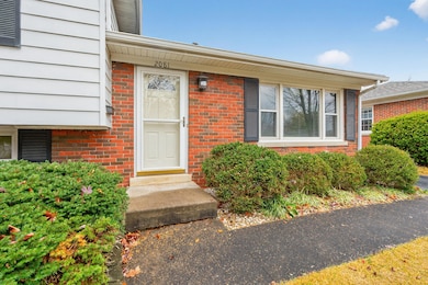 2081 Dogwood Dr, Lexington, KY 40504 - photo 3