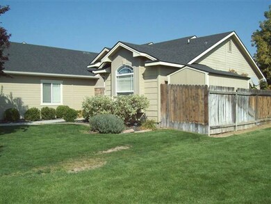 1092 N Falling Water Way, Eagle, ID 83616 - photo 3